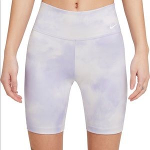 Nike Women's Nike One 7” Biker Shorts